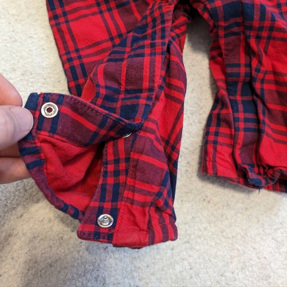 *4/$20* Winter romper - Picture 3 of 4